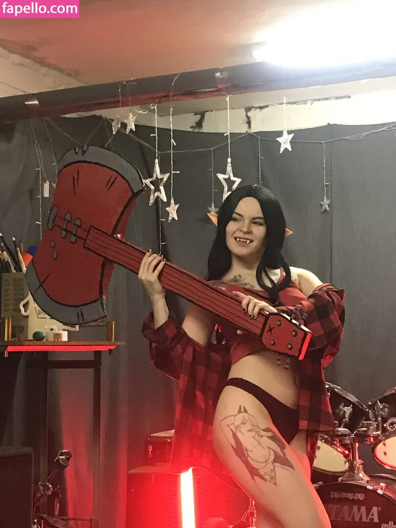 arahnaekb / chloe_glass_ / unkarab Onlyfans Photo Gallery 