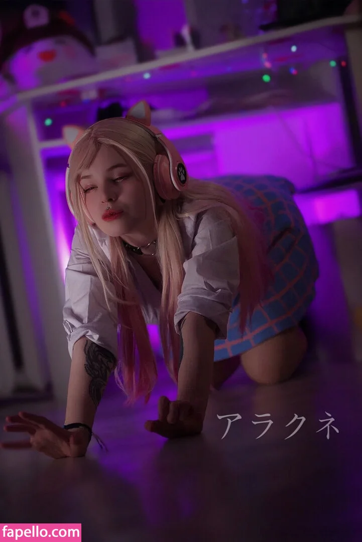 arahnaekb / chloe_glass_ / unkarab Onlyfans Photo Gallery 