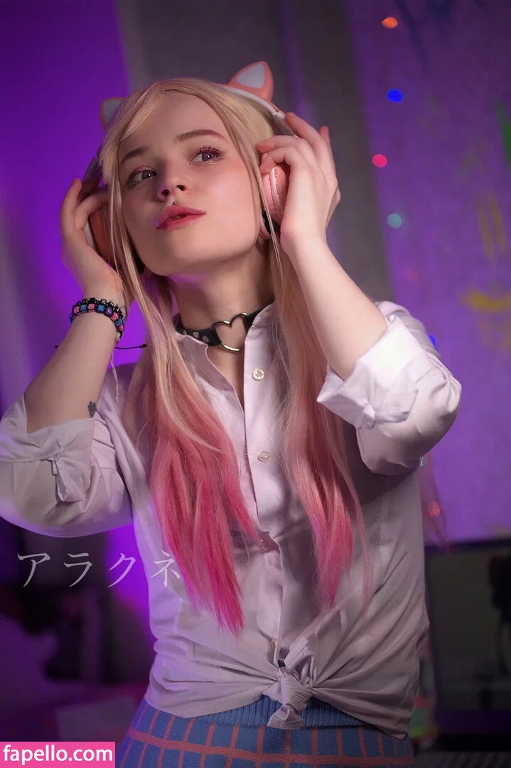 arahnaekb / chloe_glass_ / unkarab Onlyfans Photo Gallery 