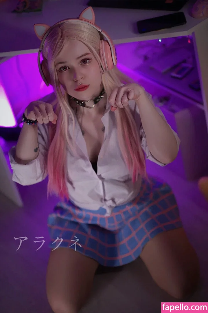 arahnaekb / chloe_glass_ / unkarab Onlyfans Photo Gallery 