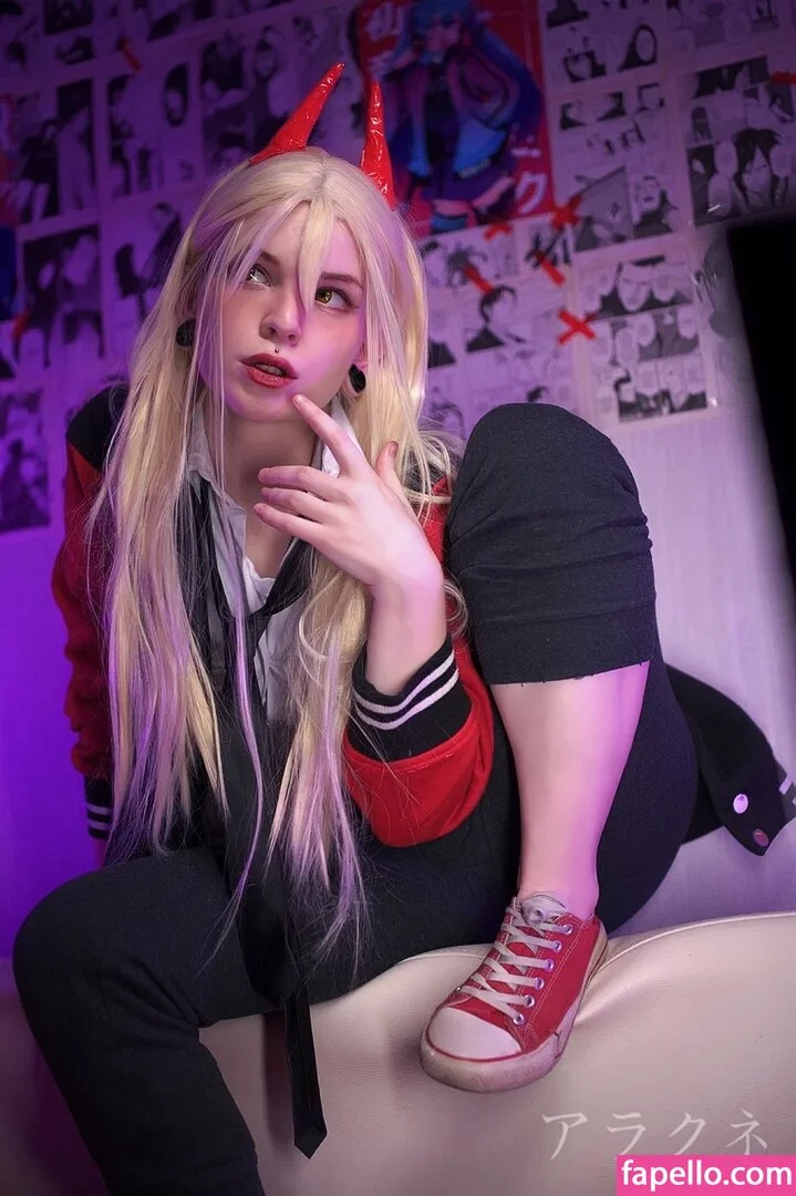 arahnaekb / chloe_glass_ / unkarab Onlyfans Photo Gallery 