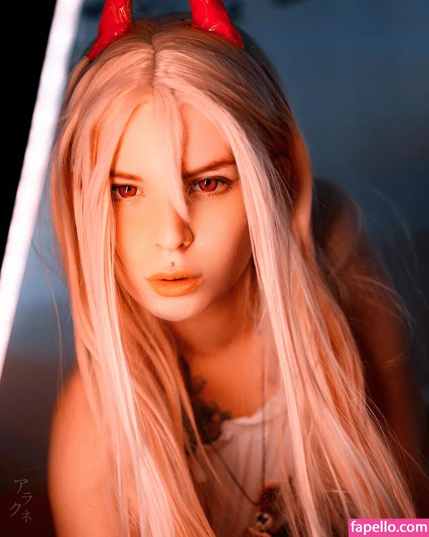 arahnaekb / chloe_glass_ / unkarab Onlyfans Photo Gallery 