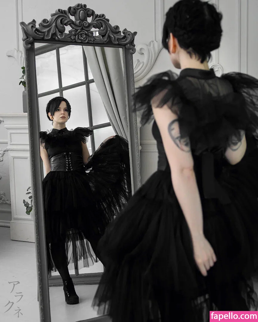 arahnaekb / chloe_glass_ / unkarab Onlyfans Photo Gallery 