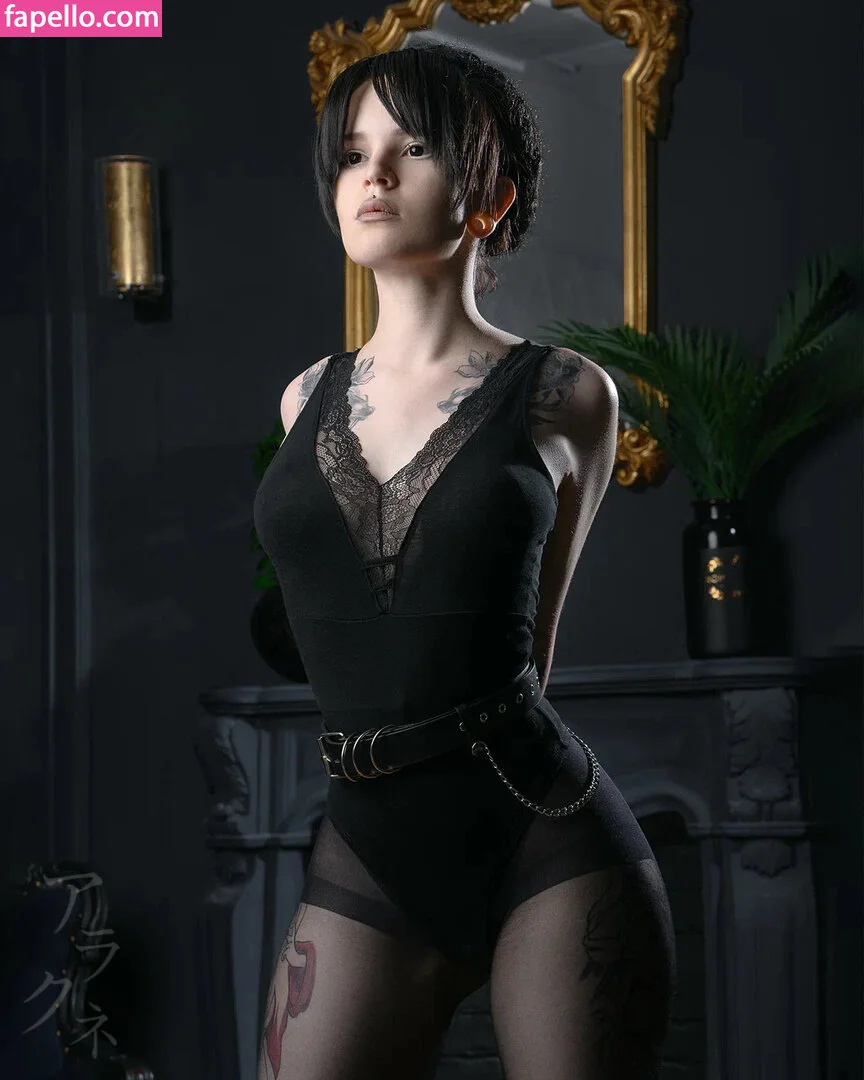 arahnaekb / chloe_glass_ / unkarab Onlyfans Photo Gallery 