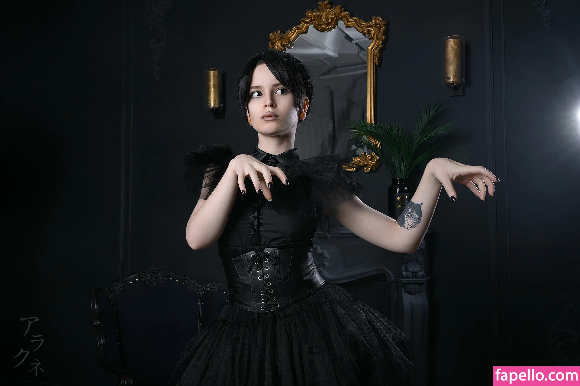 arahnaekb / chloe_glass_ / unkarab Onlyfans Photo Gallery 