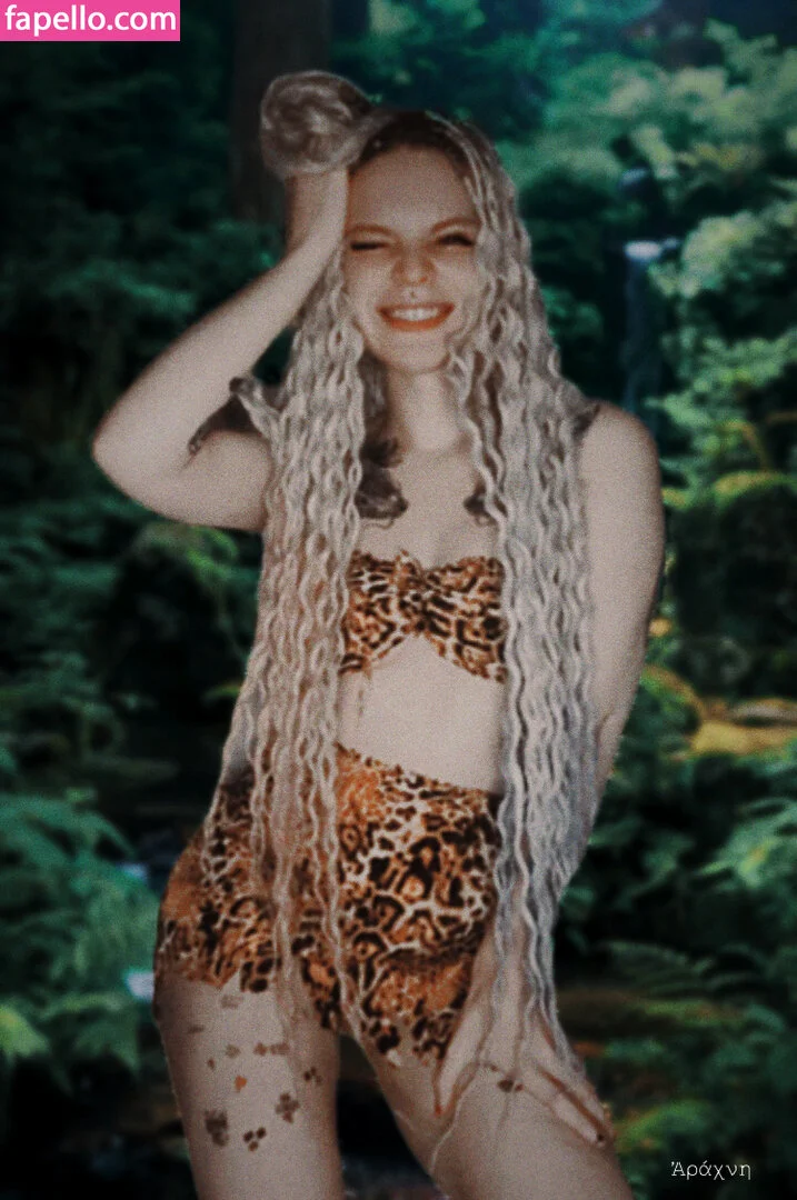 arahnaekb / chloe_glass_ / unkarab Onlyfans Photo Gallery 