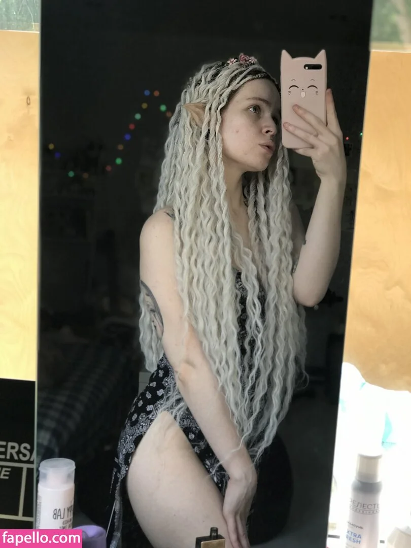 arahnaekb / chloe_glass_ / unkarab Onlyfans Photo Gallery 