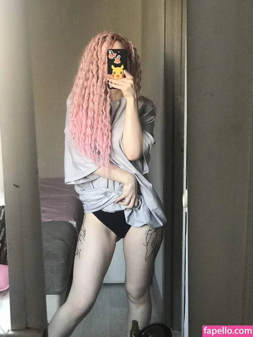 arahnaekb / chloe_glass_ / unkarab Onlyfans Photo Gallery 