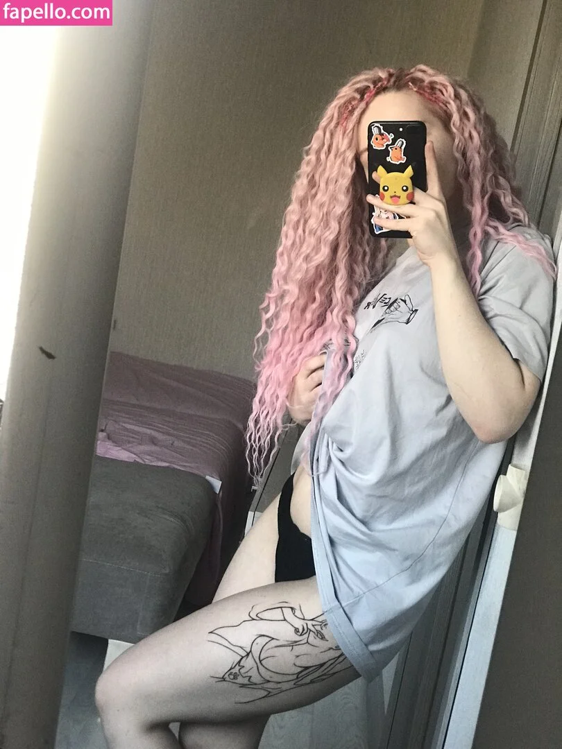 arahnaekb / chloe_glass_ / unkarab Onlyfans Photo Gallery 