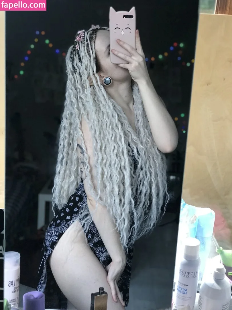 arahnaekb / chloe_glass_ / unkarab Onlyfans Photo Gallery 