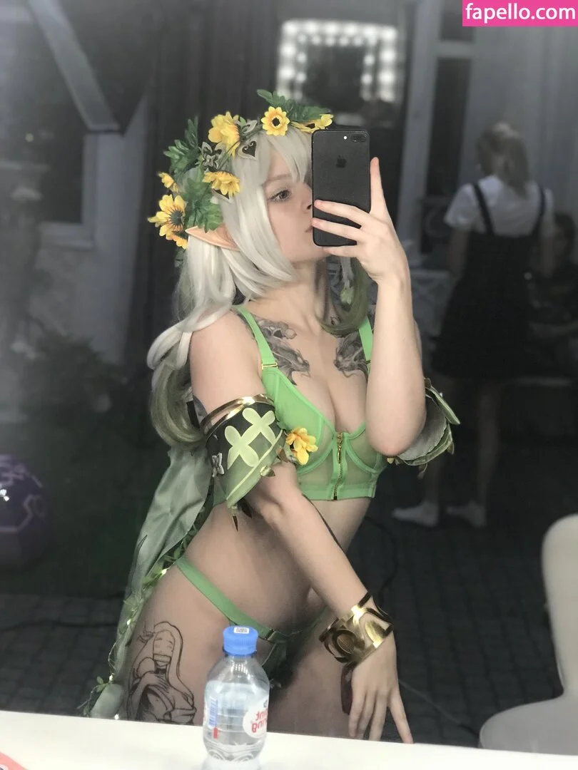 arahnaekb / chloe_glass_ / unkarab Onlyfans Photo Gallery 