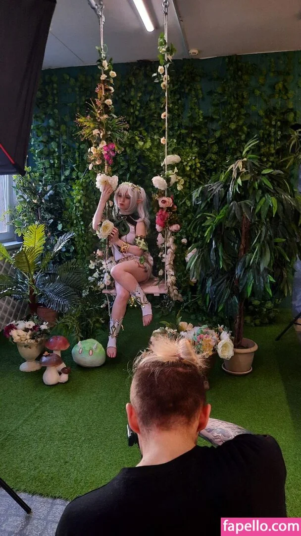 arahnaekb / chloe_glass_ / unkarab Onlyfans Photo Gallery 