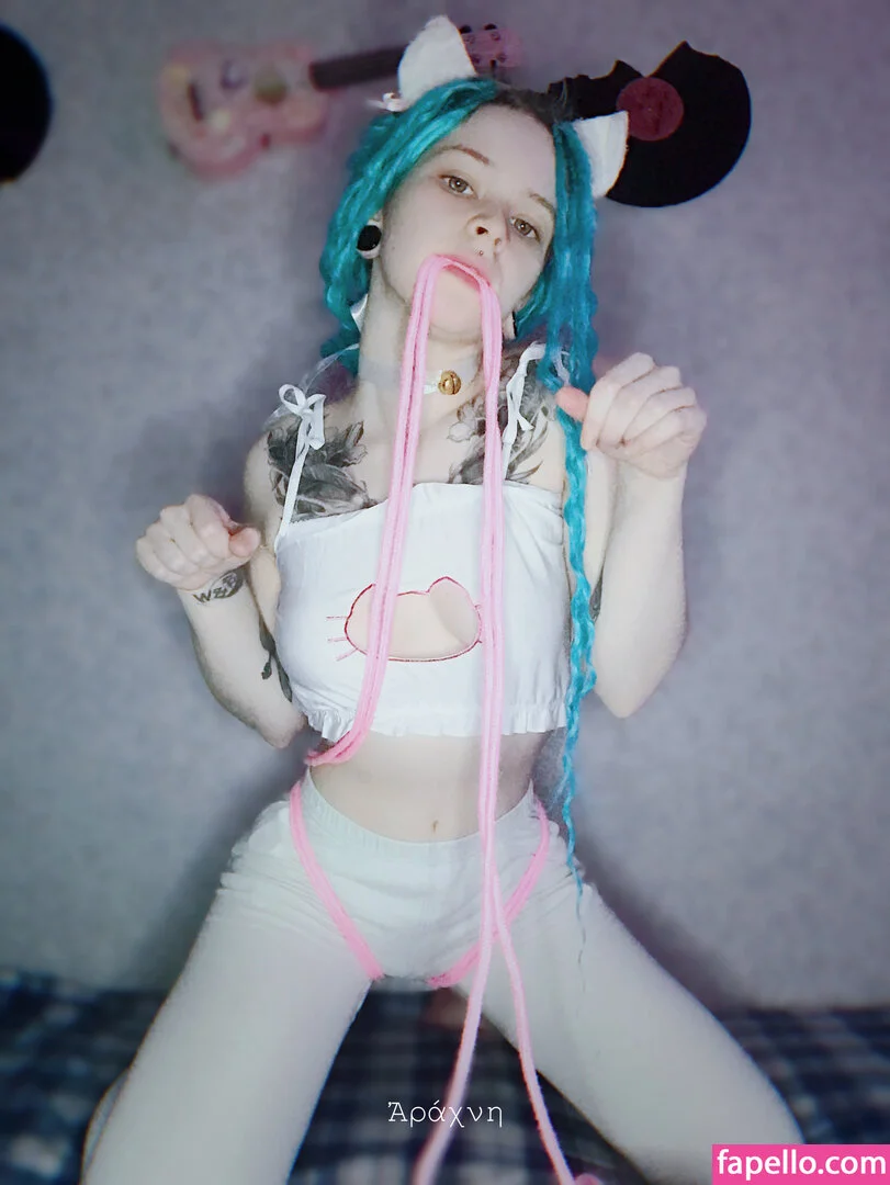 arahnaekb / chloe_glass_ / unkarab Onlyfans Photo Gallery 