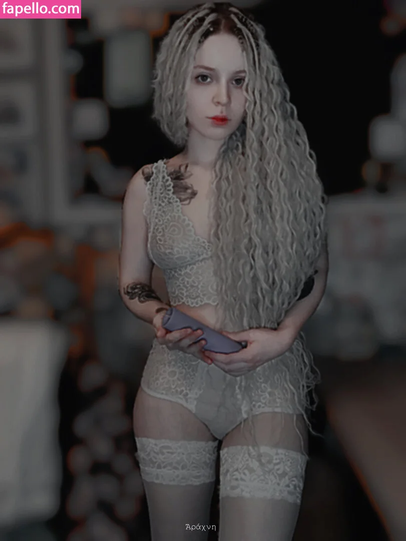 arahnaekb / chloe_glass_ / unkarab Onlyfans Photo Gallery 