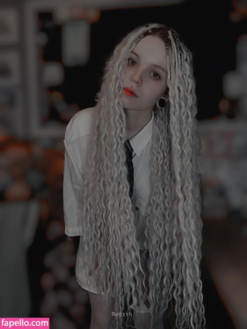 arahnaekb / chloe_glass_ / unkarab Onlyfans Photo Gallery 