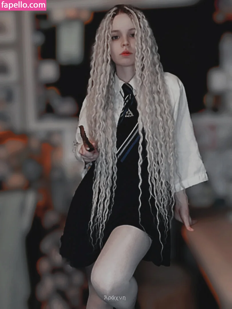 arahnaekb / chloe_glass_ / unkarab Onlyfans Photo Gallery 