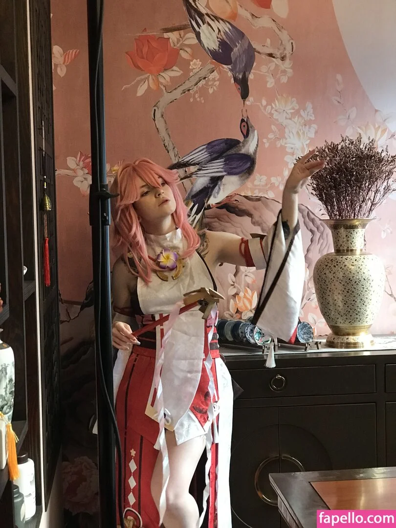 arahnaekb / chloe_glass_ / unkarab Onlyfans Photo Gallery 