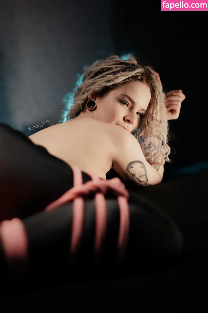 arahnaekb / chloe_glass_ / unkarab Onlyfans Photo Gallery 