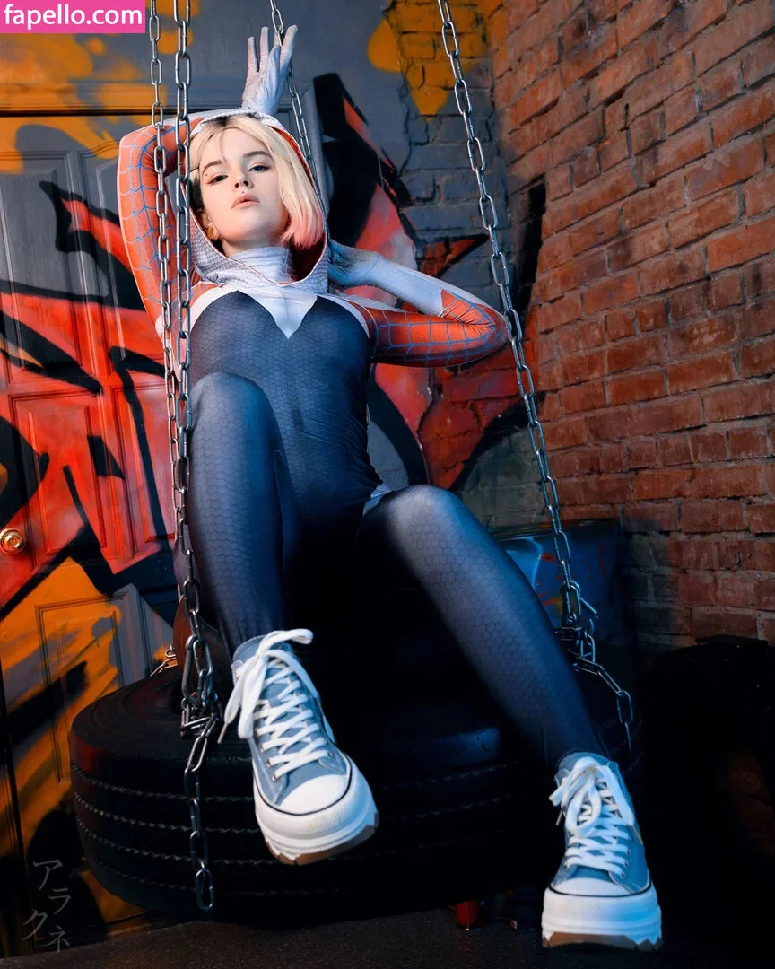 arahnaekb / chloe_glass_ / unkarab Onlyfans Photo Gallery 