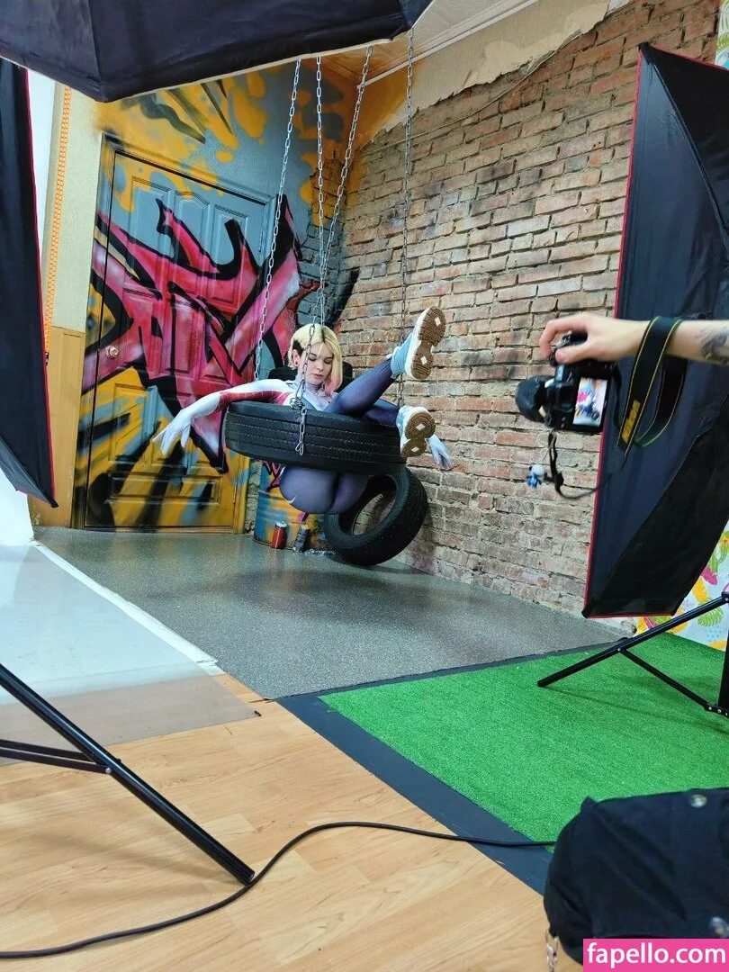 arahnaekb / chloe_glass_ / unkarab Onlyfans Photo Gallery 