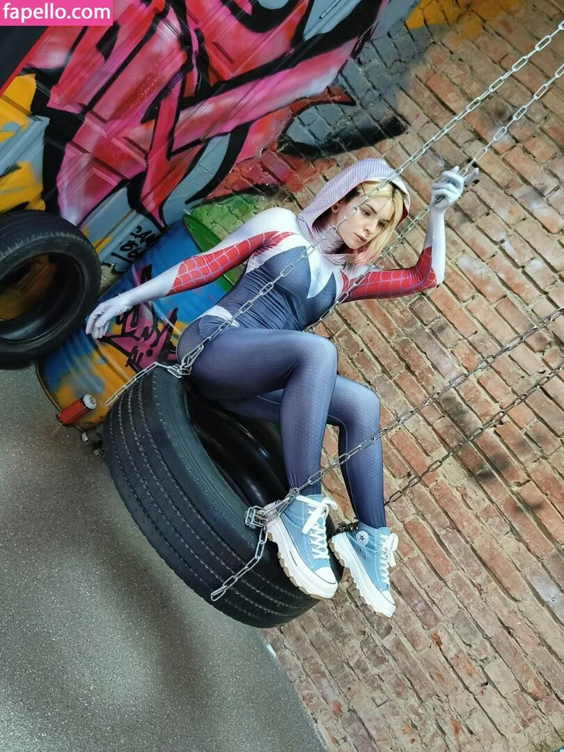 arahnaekb / chloe_glass_ / unkarab Onlyfans Photo Gallery 