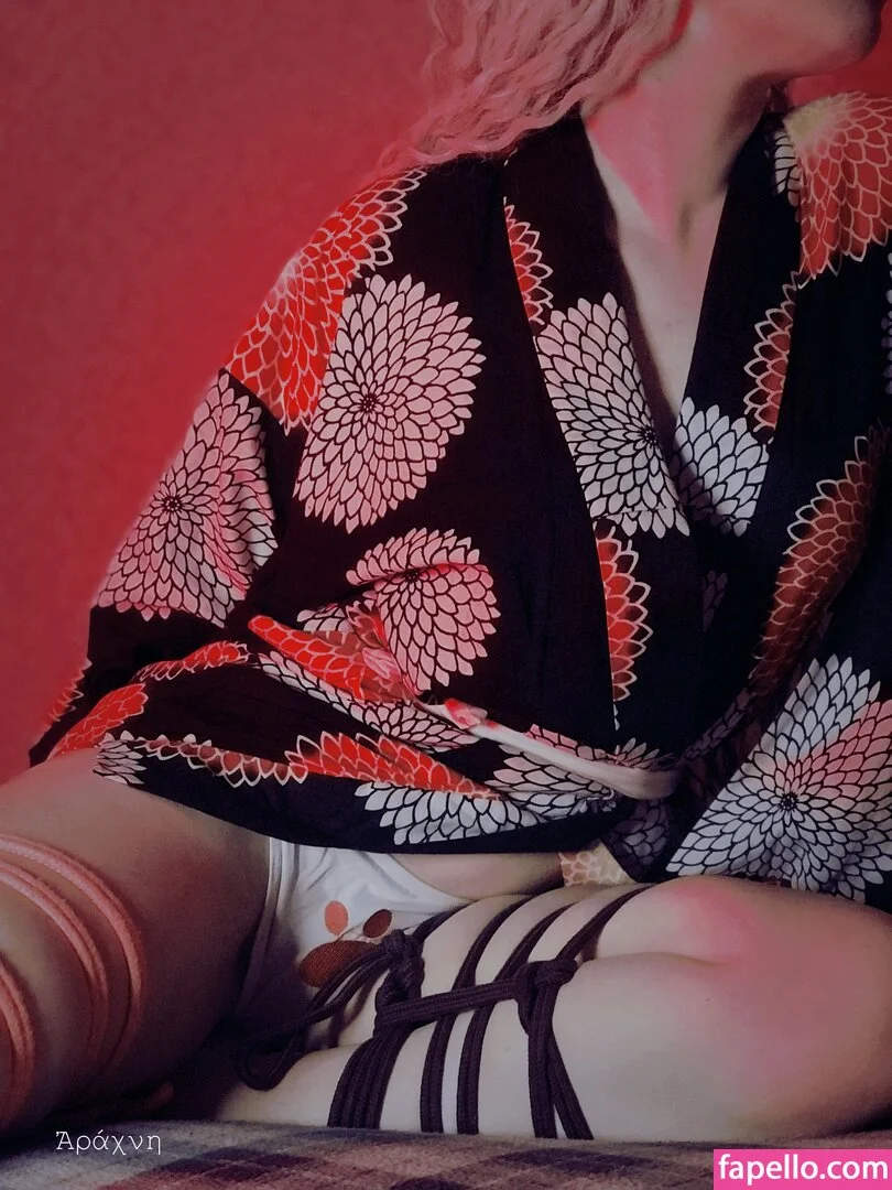 arahnaekb / chloe_glass_ / unkarab Onlyfans Photo Gallery 