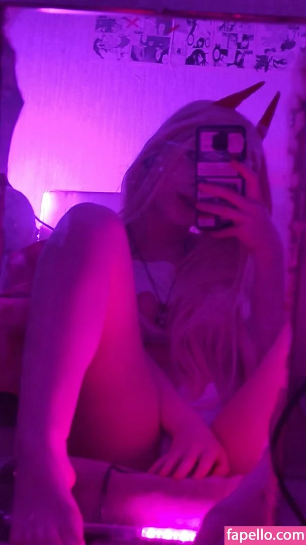 arahnaekb / chloe_glass_ / unkarab Onlyfans Photo Gallery 