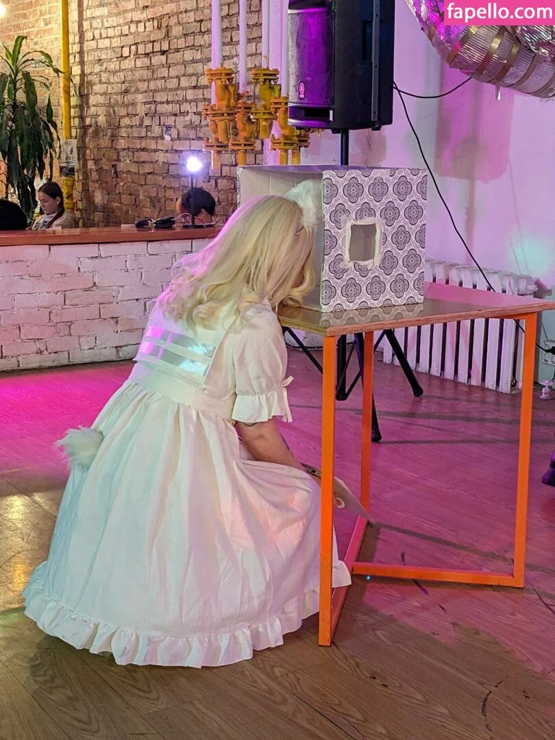 arahnaekb / chloe_glass_ / unkarab Onlyfans Photo Gallery 