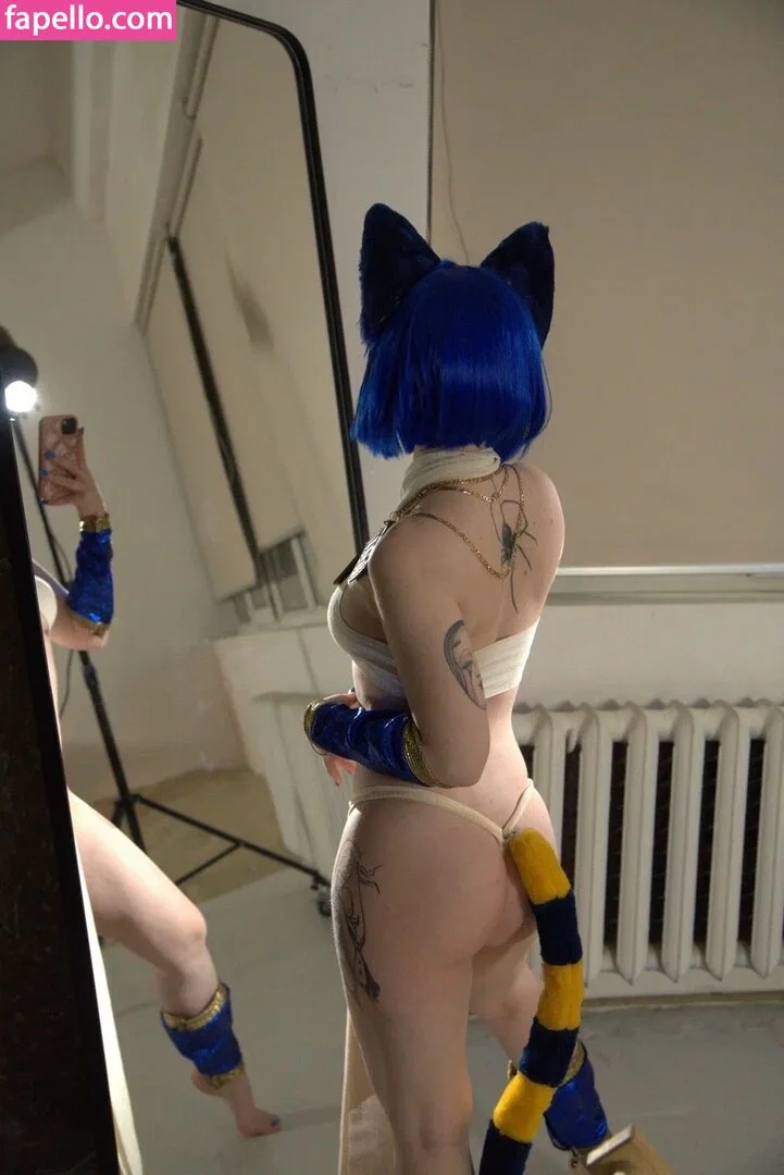 arahnaekb / chloe_glass_ / unkarab Onlyfans Photo Gallery 