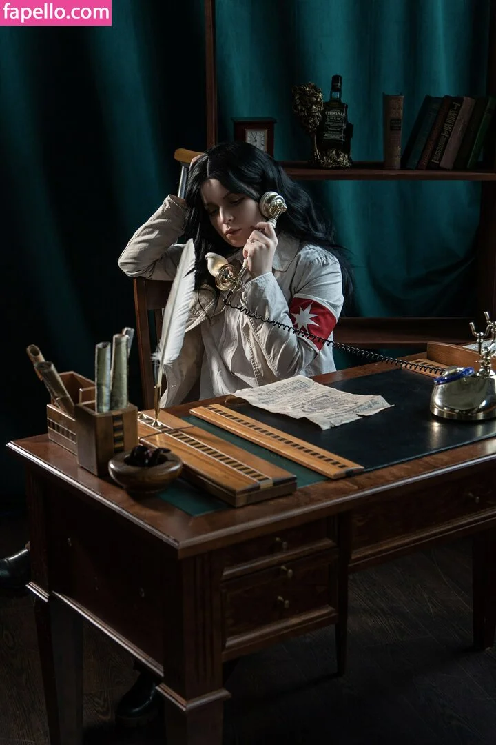 arahnaekb / chloe_glass_ / unkarab Onlyfans Photo Gallery 