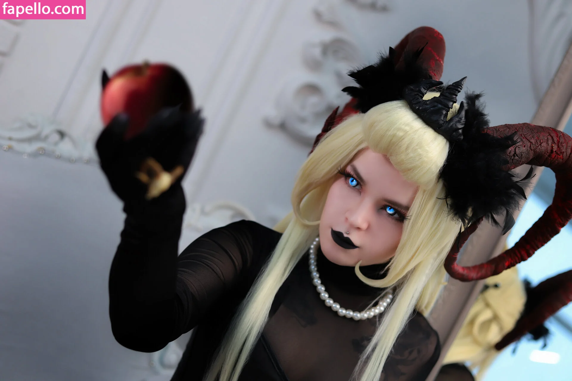 arahnaekb / chloe_glass_ / unkarab Onlyfans Photo Gallery 