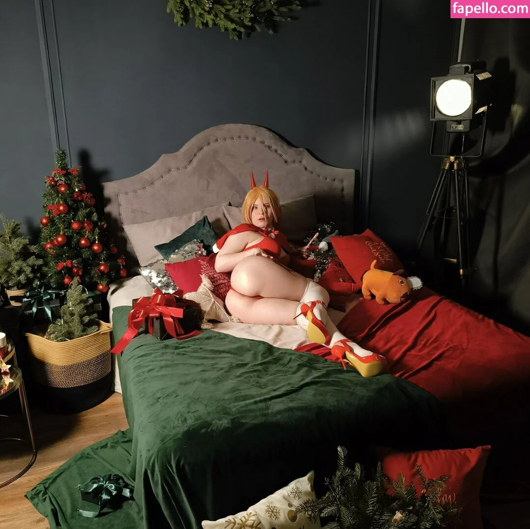 arahnaekb / chloe_glass_ / unkarab Onlyfans Photo Gallery 