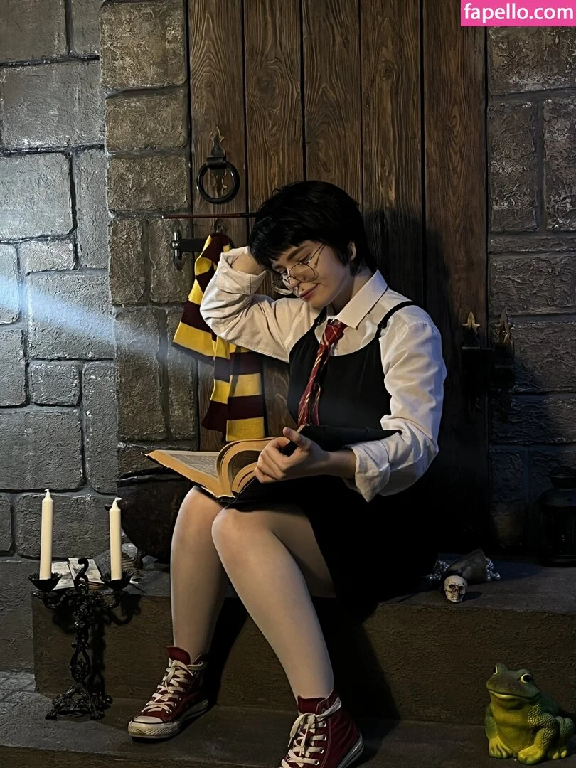 arahnaekb / chloe_glass_ / unkarab Onlyfans Photo Gallery 