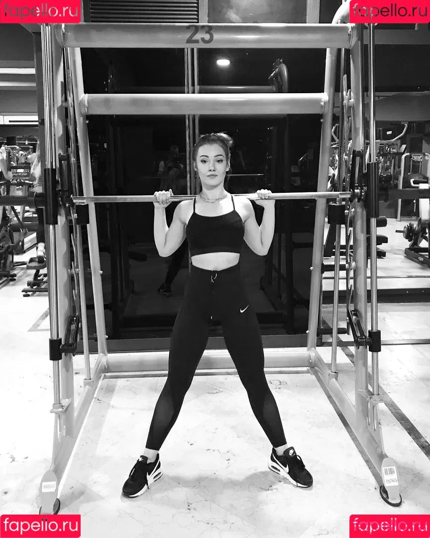 Duygu German / duygu.grmn Onlyfans Photo Gallery 