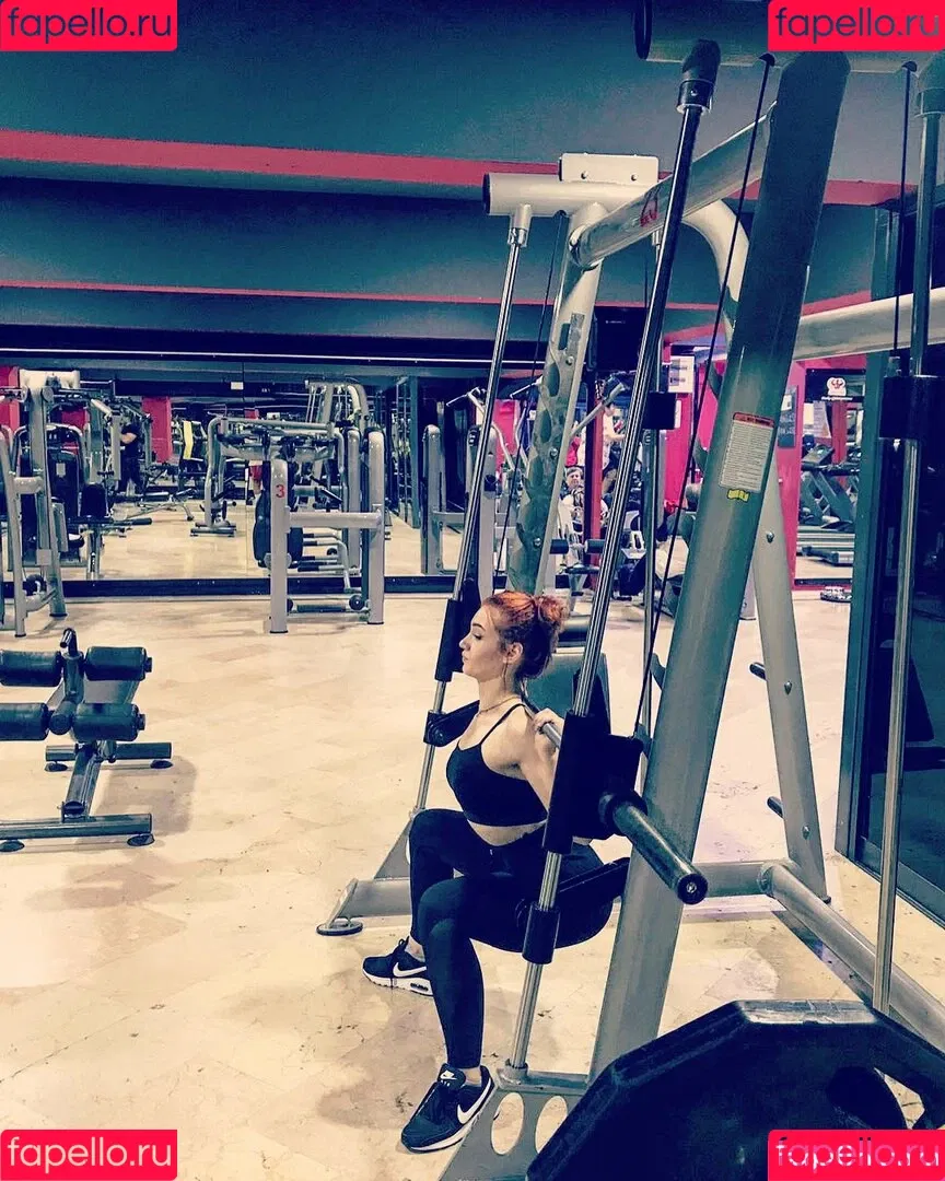 Duygu German / duygu.grmn Onlyfans Photo Gallery 