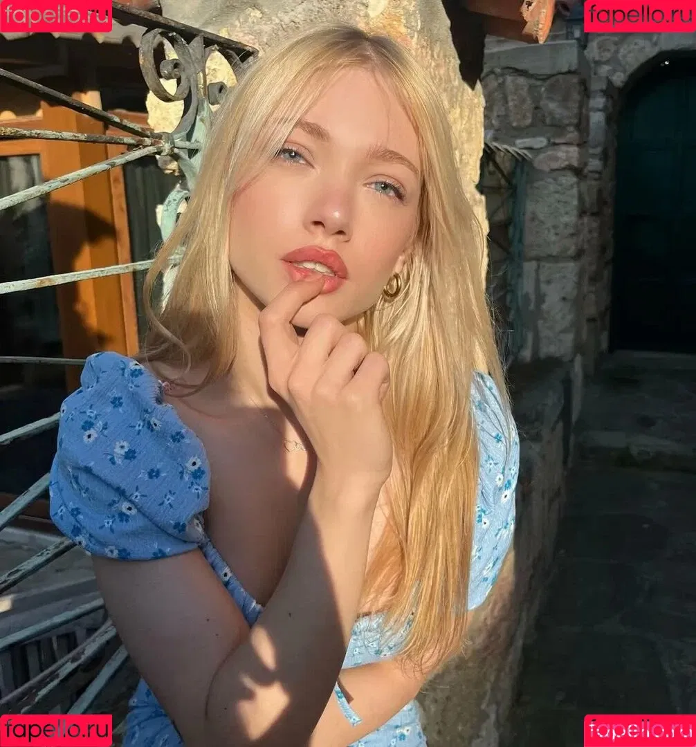 Duygu German / duygu.grmn Onlyfans Photo Gallery 