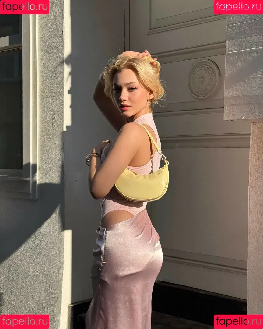 Duygu German / duygu.grmn Onlyfans Photo Gallery 