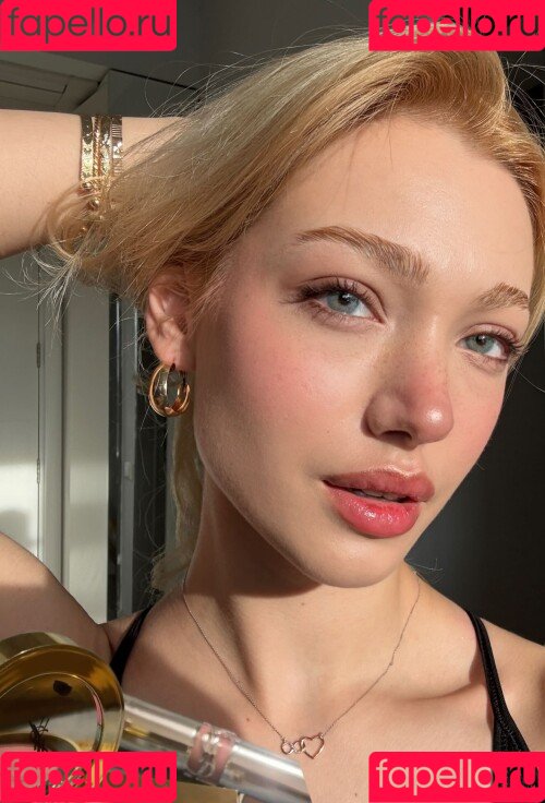 Duygu German / duygu.grmn Onlyfans Photo Gallery 