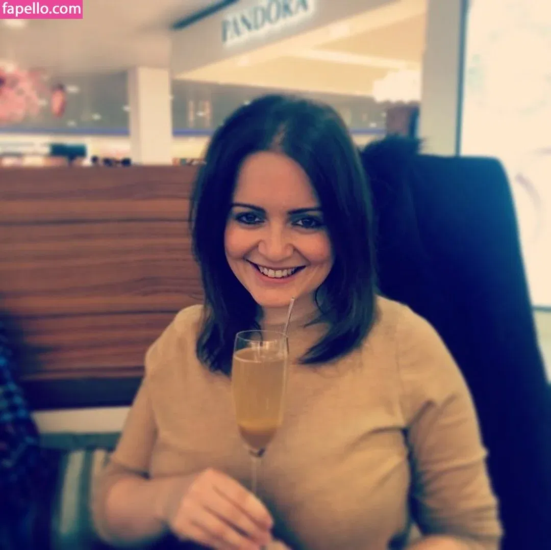 Kirsty Eccleston Onlyfans Photo Gallery 