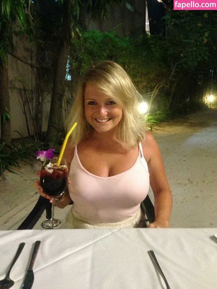 Kirsty Eccleston Onlyfans Photo Gallery 