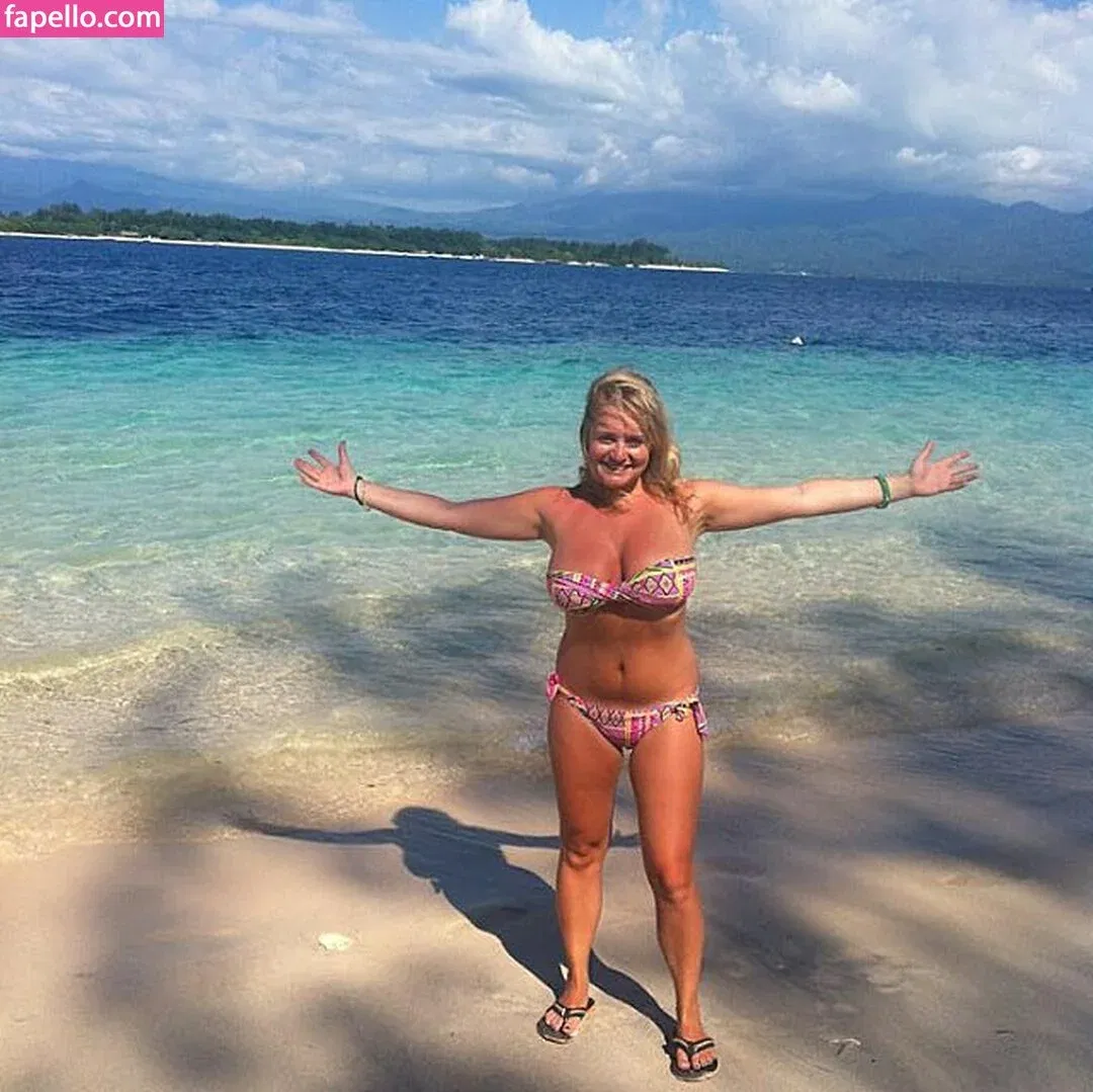 Kirsty Eccleston Onlyfans Photo Gallery 