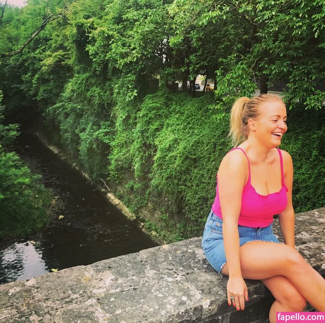 Kirsty Eccleston Onlyfans Photo Gallery 