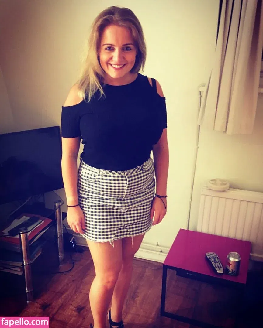 Kirsty Eccleston Onlyfans Photo Gallery 