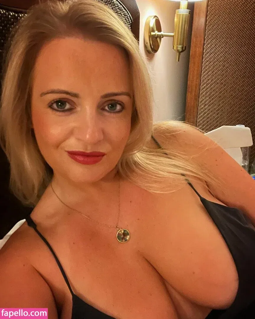 Kirsty Eccleston Onlyfans Photo Gallery 