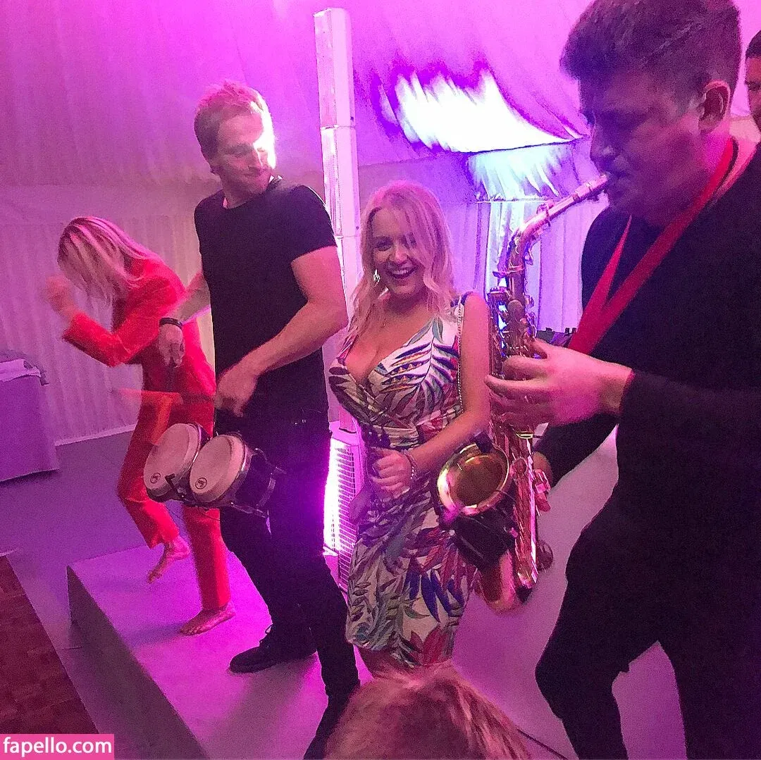 Kirsty Eccleston Onlyfans Photo Gallery 