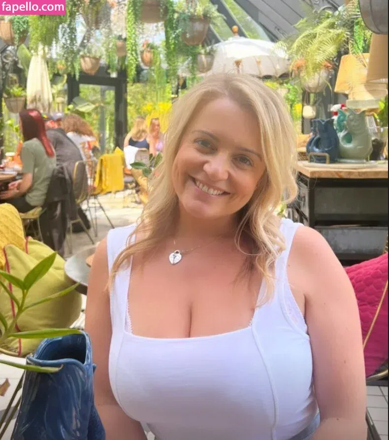 Kirsty Eccleston Onlyfans Photo Gallery 