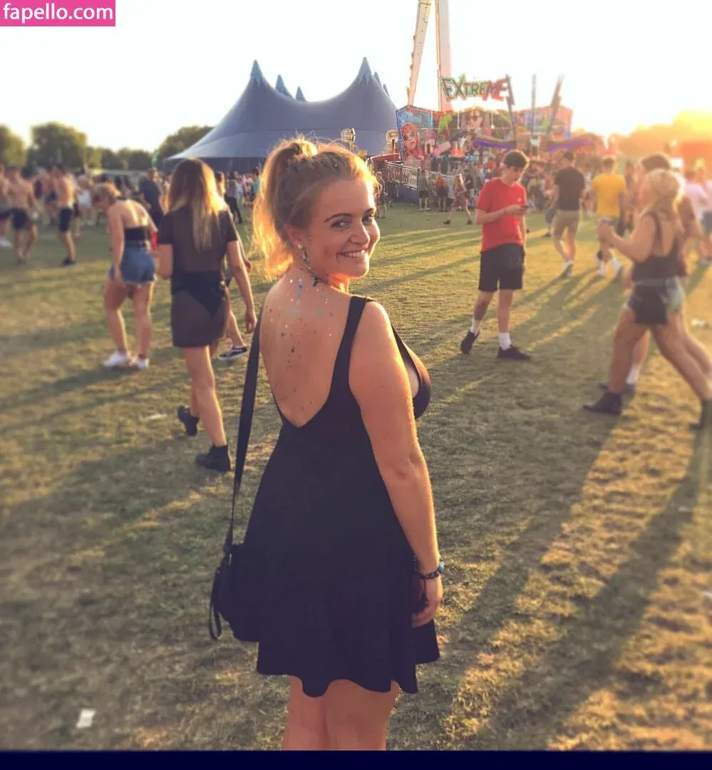 Kirsty Eccleston Onlyfans Photo Gallery 