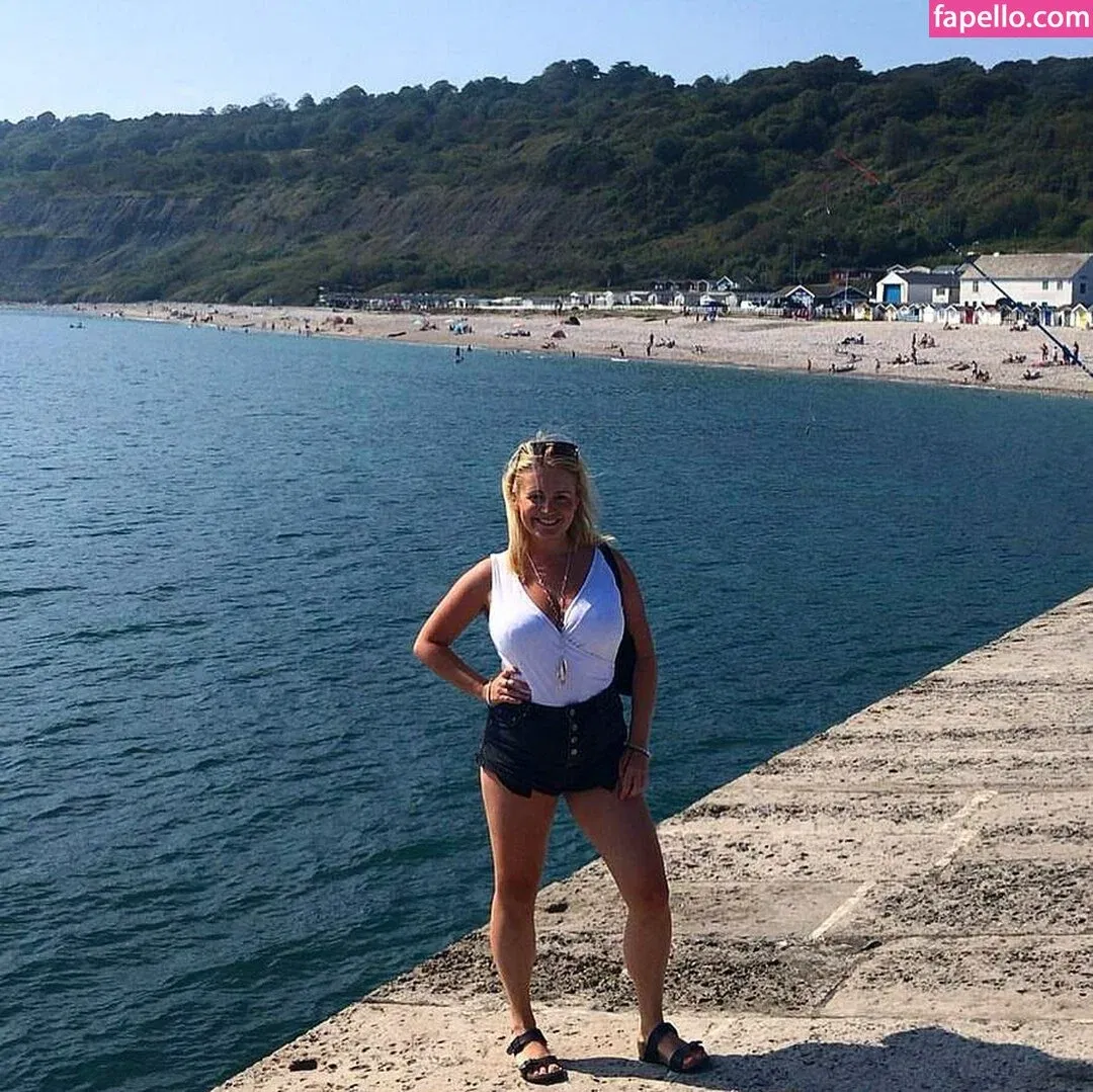 Kirsty Eccleston Onlyfans Photo Gallery 