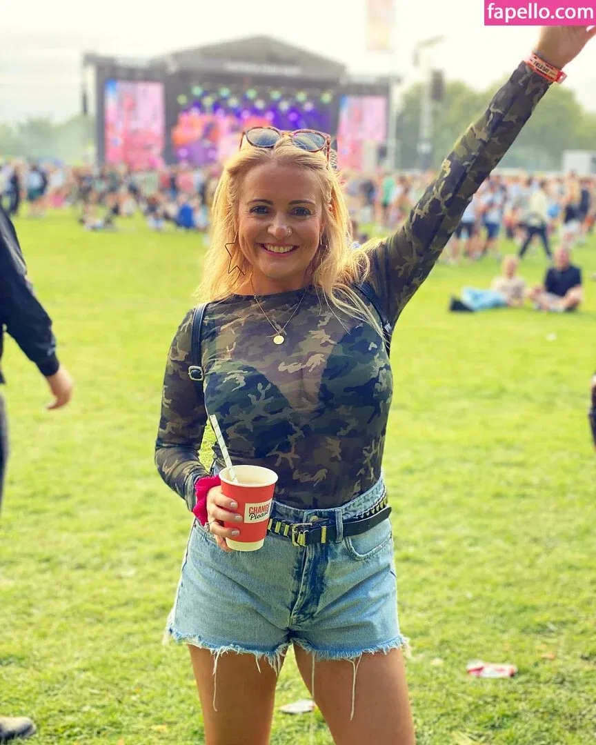 Kirsty Eccleston Onlyfans Photo Gallery 