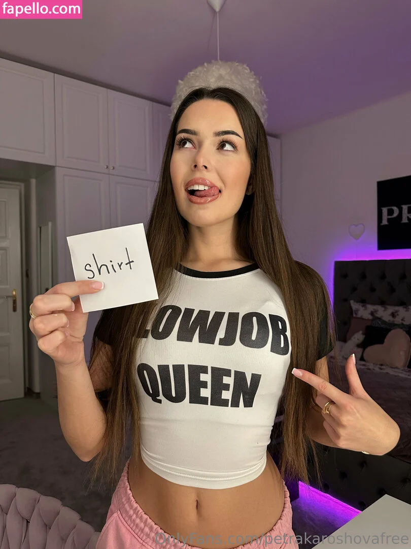 petrakaroshova Onlyfans Photo Gallery 